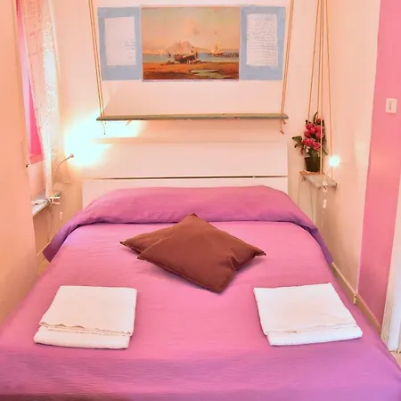 Bed & Breakfast Rooftop Santa Chiara Naples