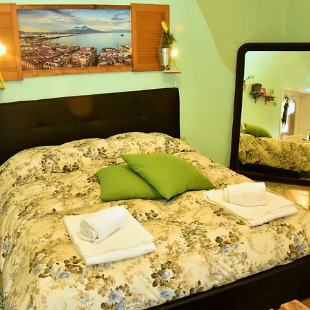 Bed & Breakfast Rooftop Santa Chiara Naples